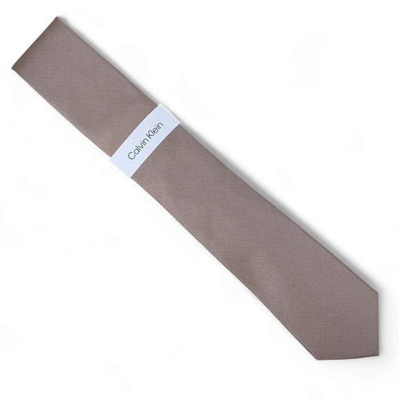 Calvin Klein Men's Solid Tie Necktie Classic 3" Silk Blend Taupe $69.5 - Picture 1 of 4